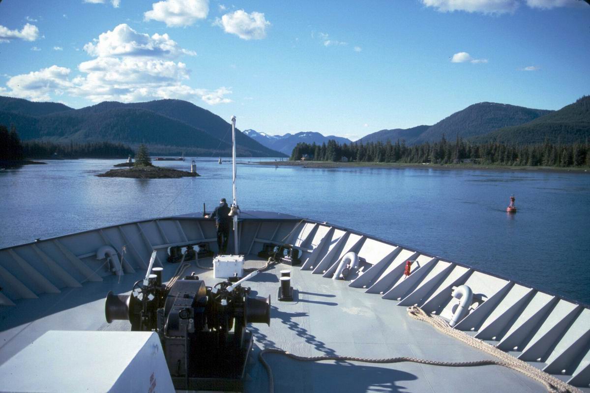 025 Very narrow channel.jpg