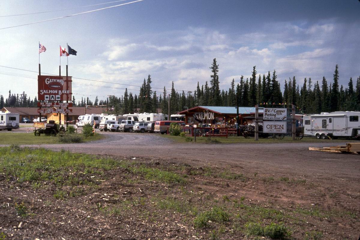 066 Salmon Bake camp at Tok AK.jpg