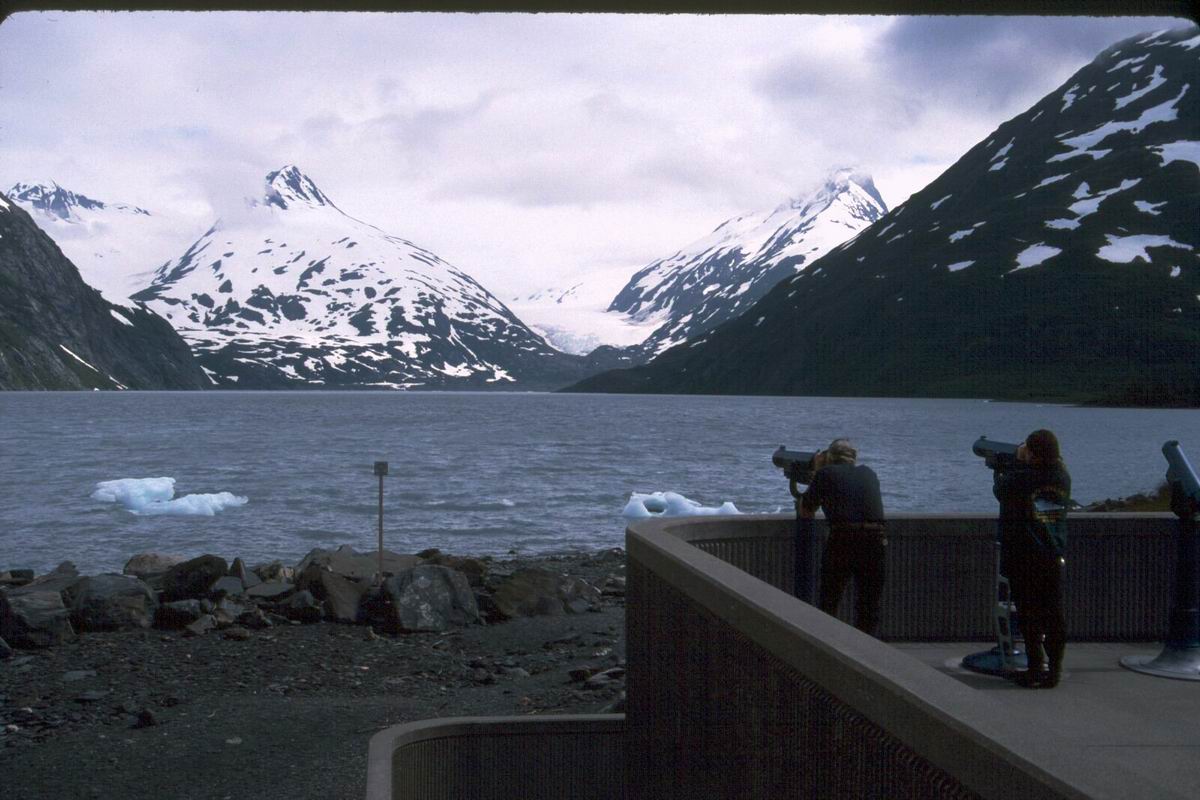088 Portage Lake observation area.jpg