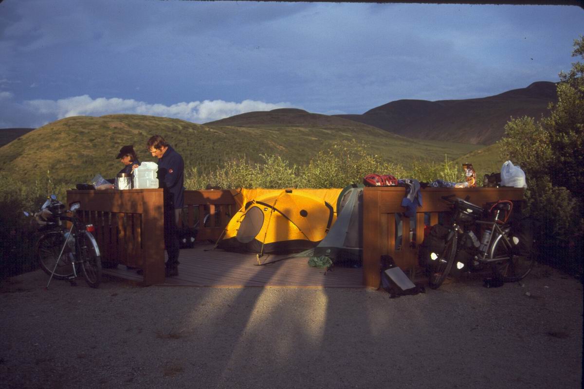 116 Camp at Caribu overlook platform.jpg