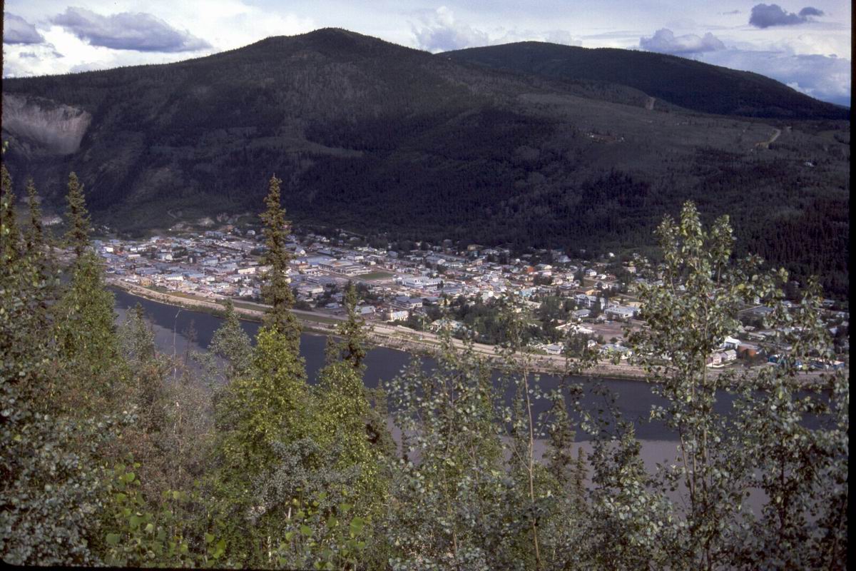 138 Approaching Dawson YK.jpg