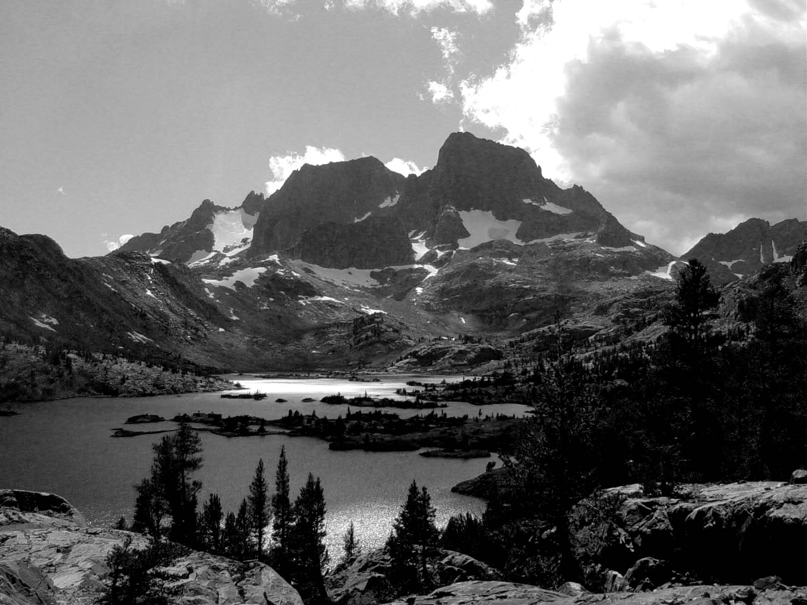 Thousand Island lake.jpg